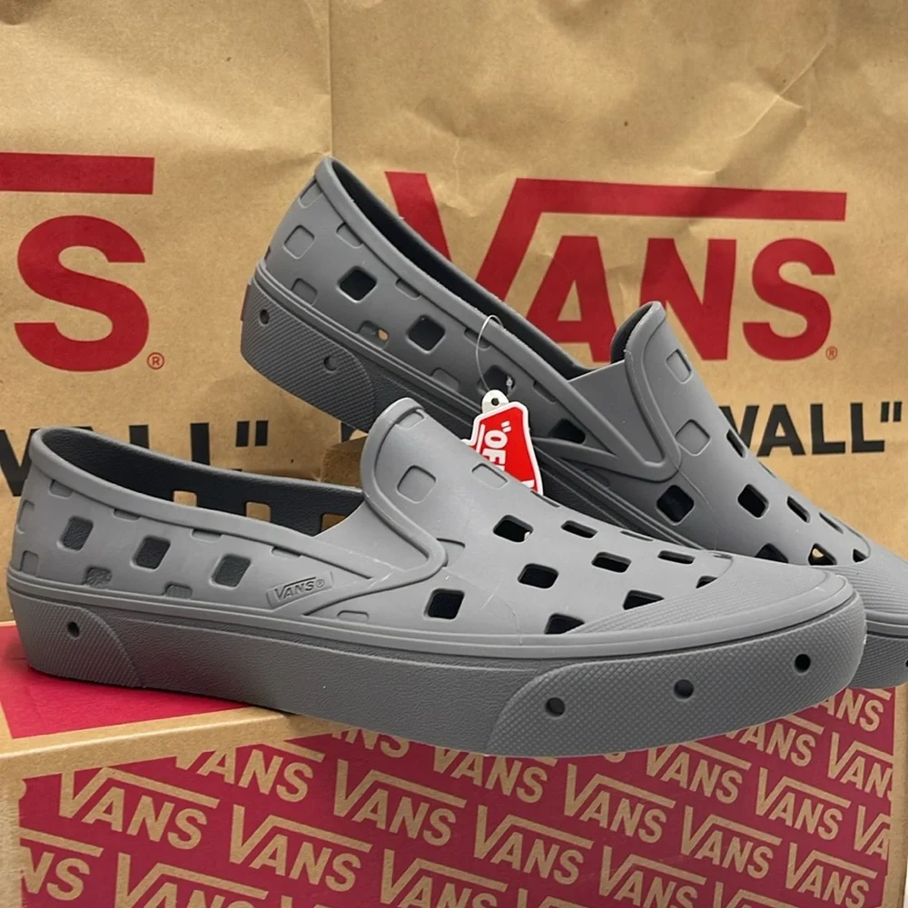 Vans WMNS Slip-On Trk Pewter
VNA5HF8PWT
Sneakers - Picture 6 of 16